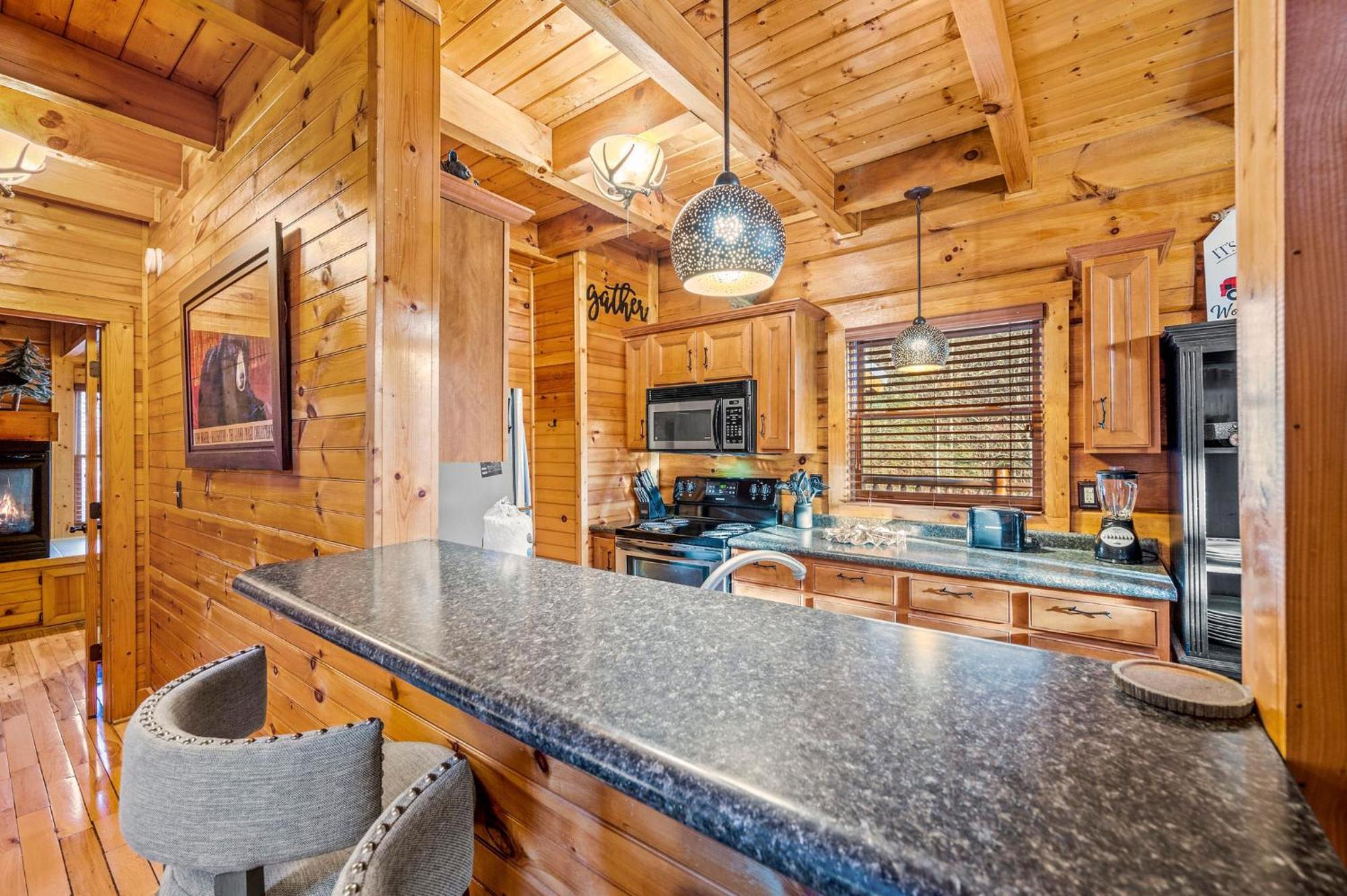 Mountain Laurel Holiday Home Гатлинбург Экстерьер фото